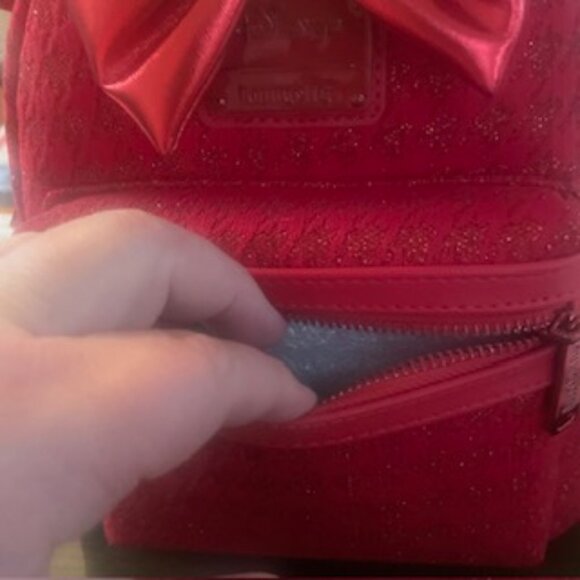 Disney Loungefly Red Minnie Mouse Tonal Cosplay Mini Backpack & Wallet Set – NWT - Picture 5 of 9